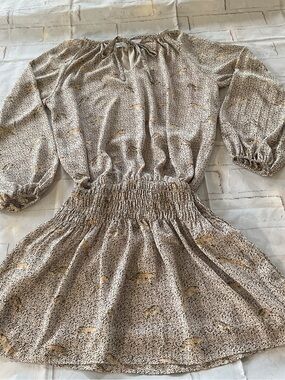 Harper Wren Beige and Black Speckled Tie-Neck Blouse